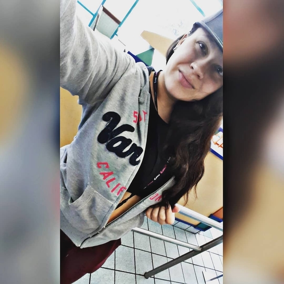 Meet your Posher, Joahn - Picture 1 of 1